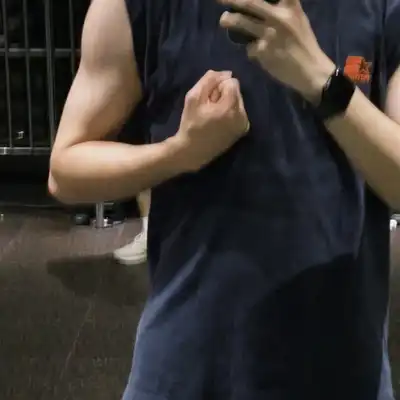 廖宏